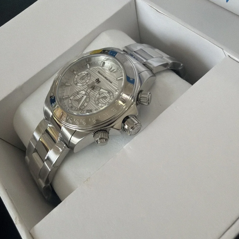 TechnoMarine Manta Ray Unisex Watch 38mm SS W/ Silver Dial TM-219009 New!!